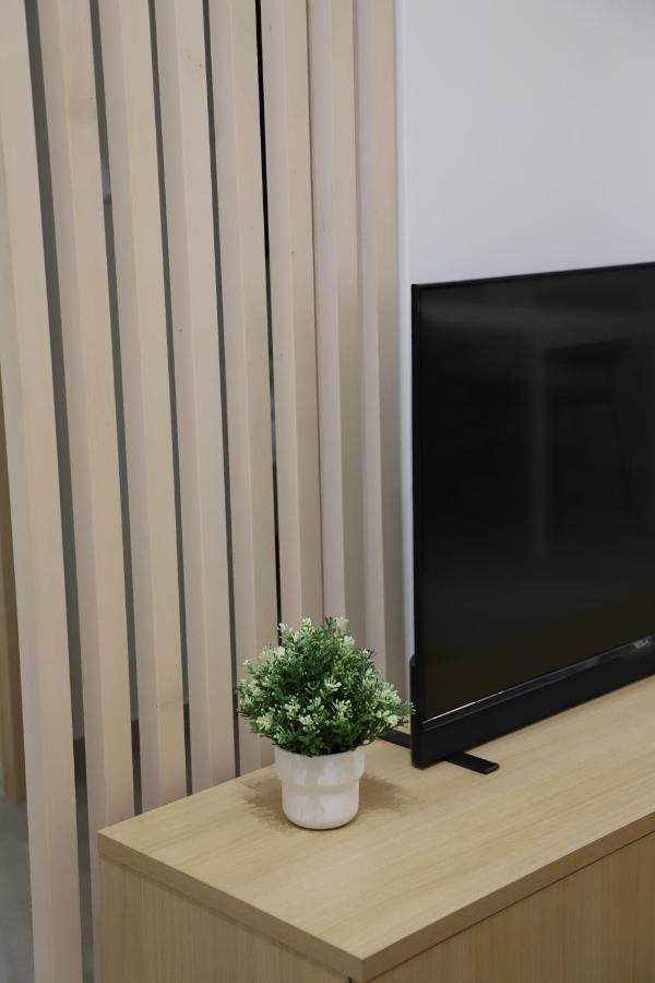 Aelia 1 Apartment